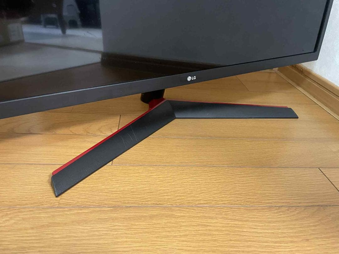 LG31.5型アームスタンド液晶モニター