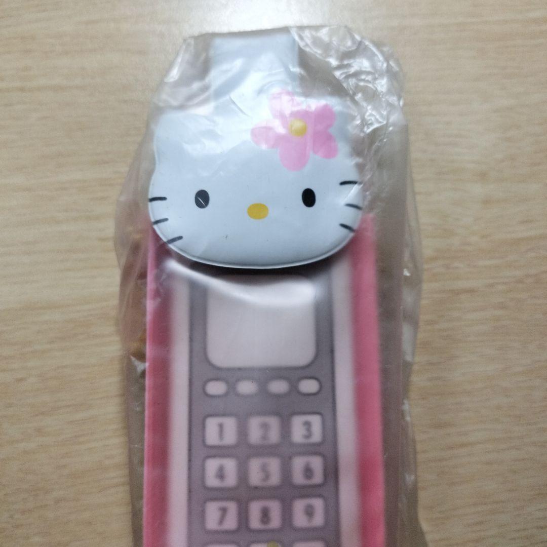 お値下げ　 サンリオ　Hello Kitty 携帯電話ケース ピンク
