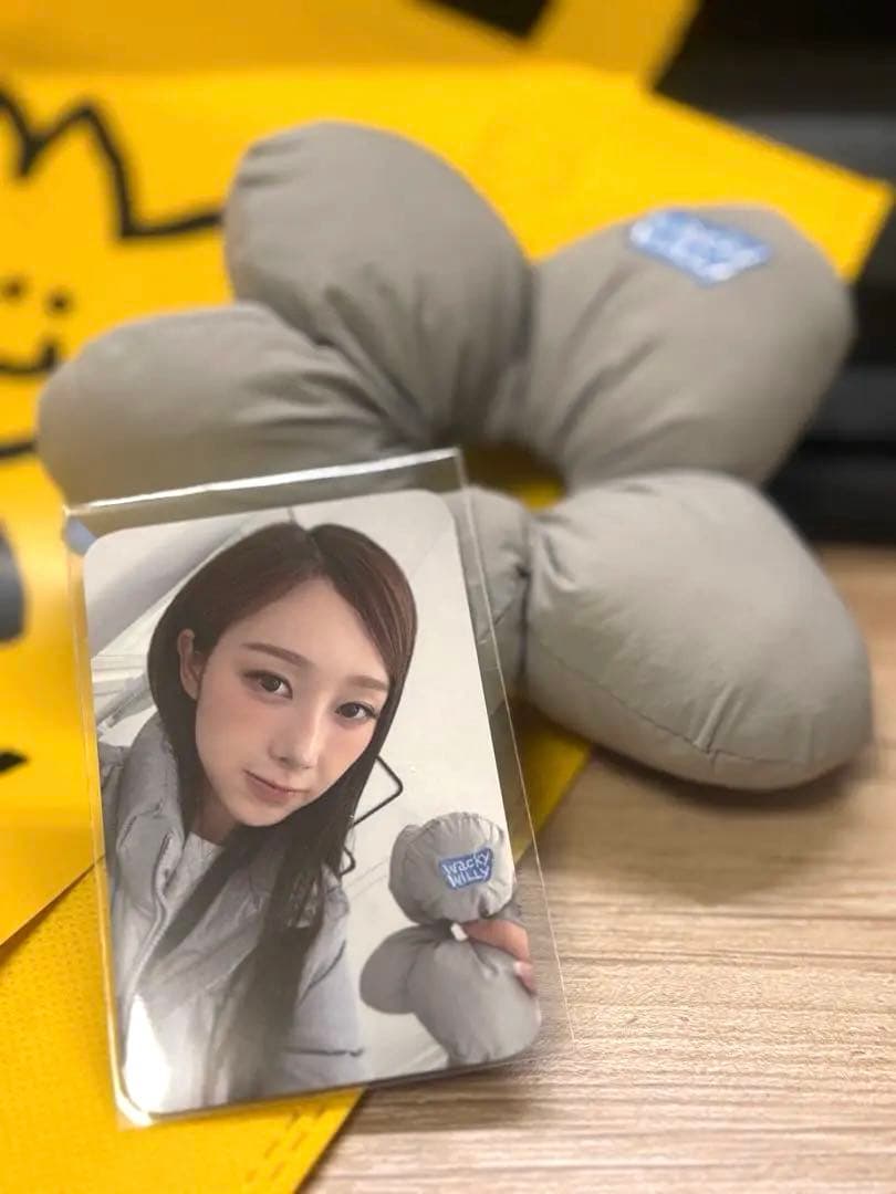 最終値下げ】aespa ジゼル トレカ 同色シュシュ付 wacky willy - メルカリ