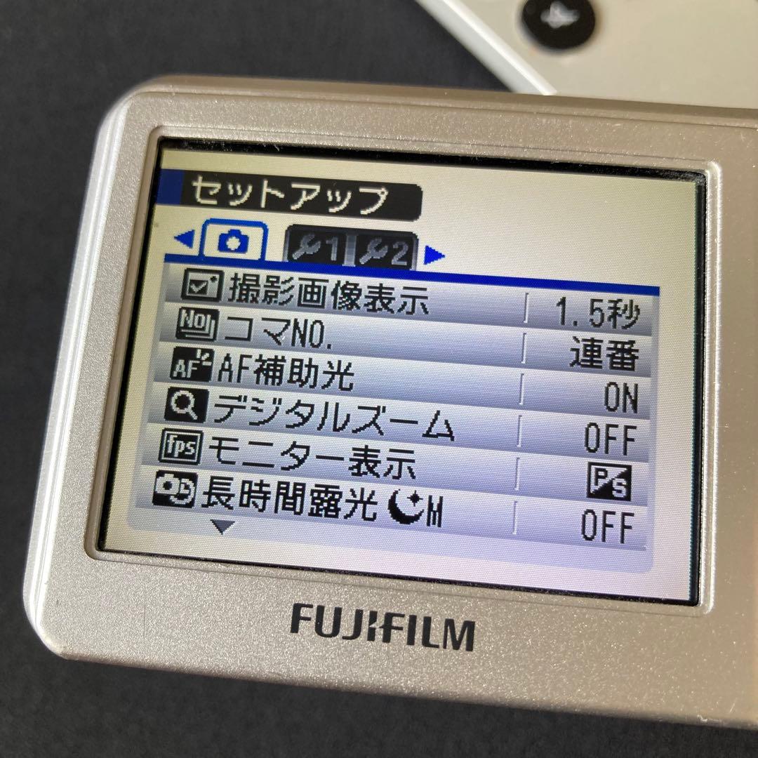 【美品】FUJIFILM finepix F31fd CCDセンサー コンデジ