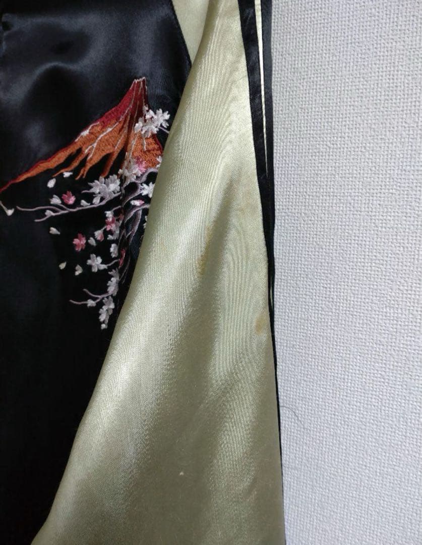スイッチ×シン・ゴジラ 富士山刺繍 スカジャン - メルカリ