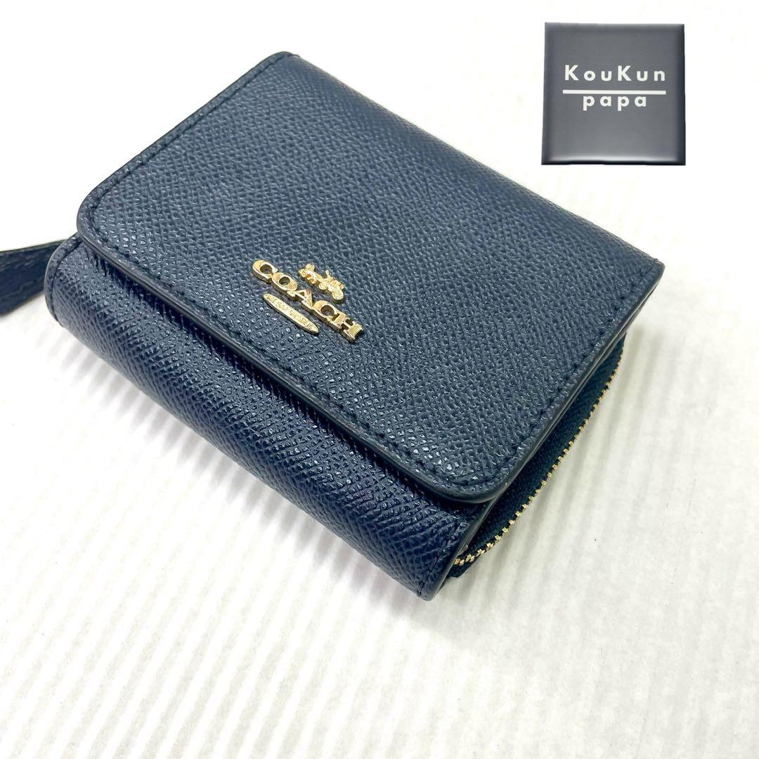COACH ネイビー 三つ折り財布 - メルカリ