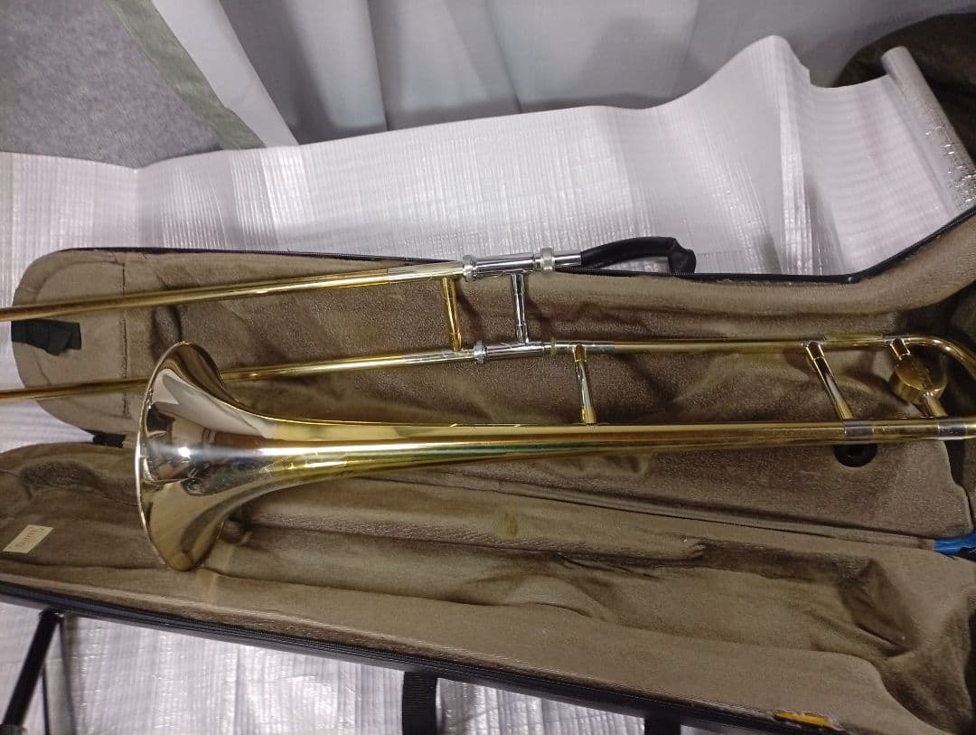 HUTTL トロンボーン LINE1000ケース付き - メルカリ