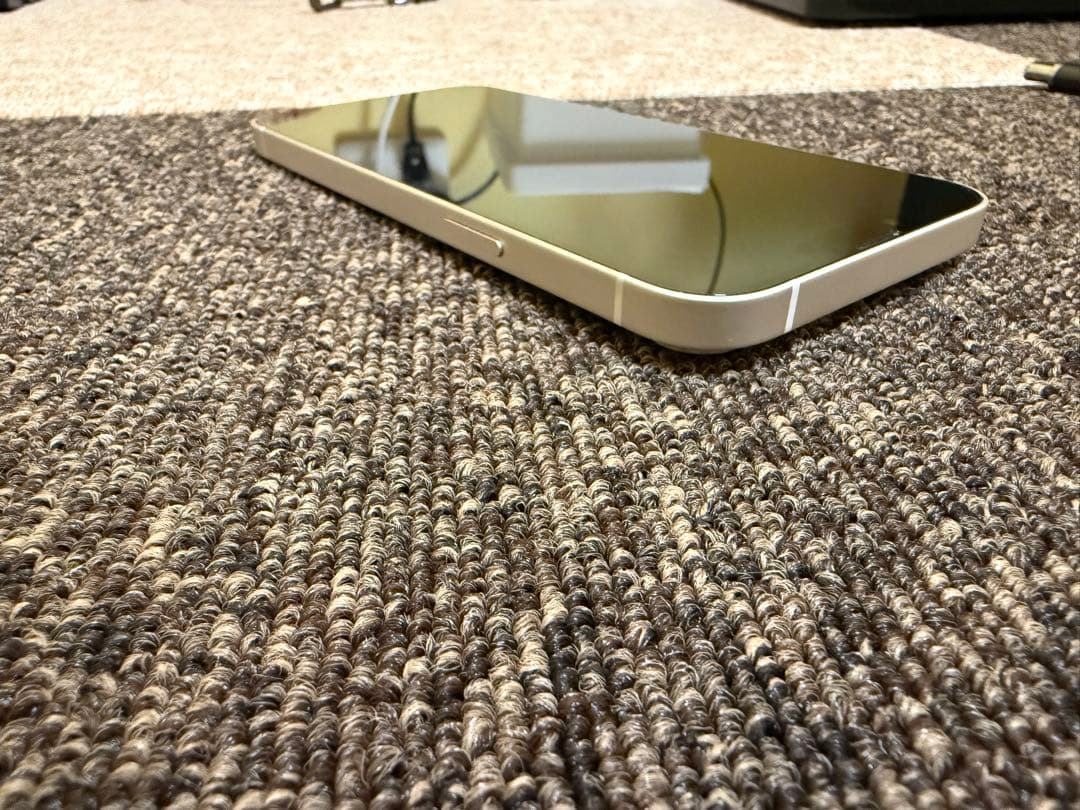 Apple iPhone 14 Plus ホワイト 本体