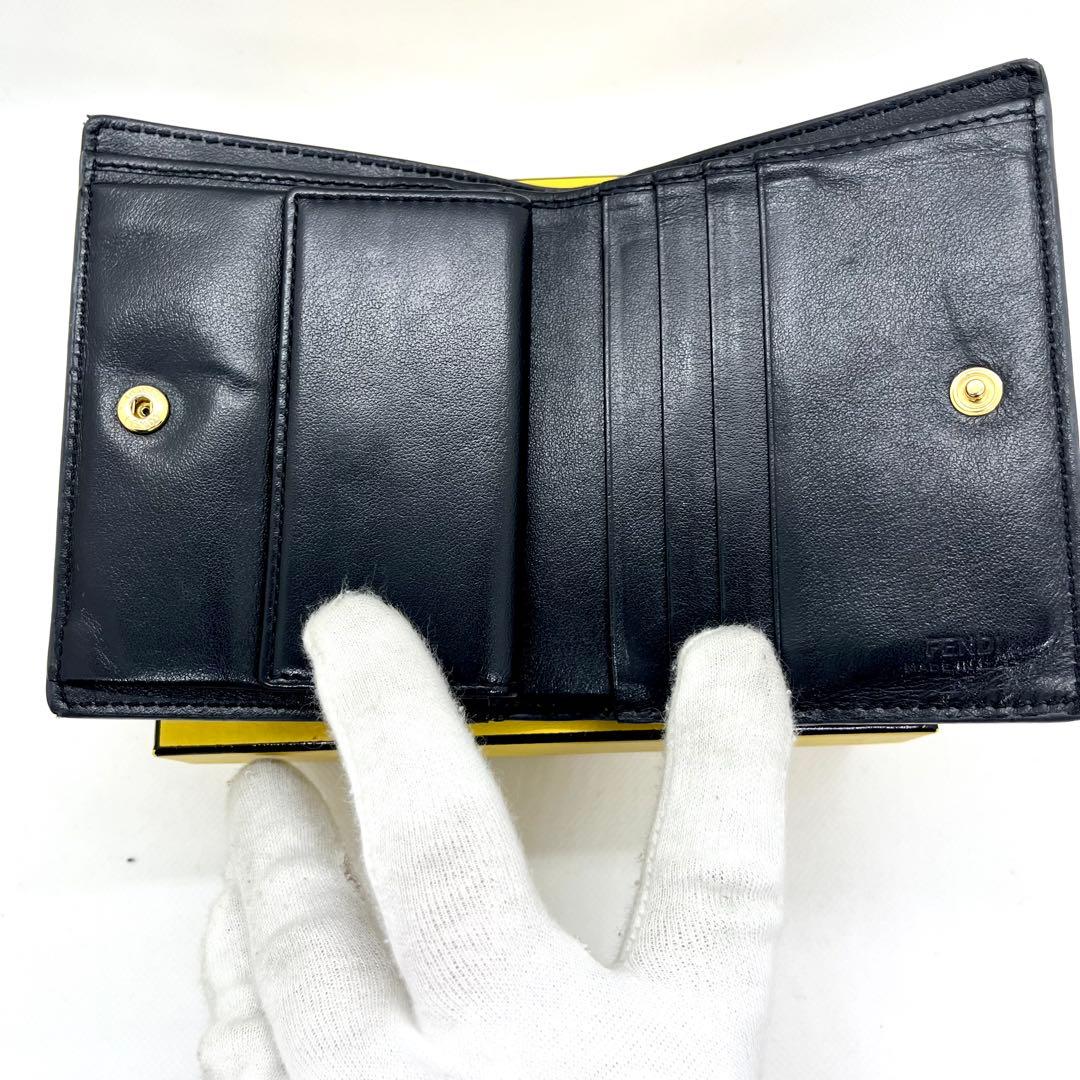 箱・保存袋付き/美品/現行✨フェンディ エフイズ ロゴ 二つ折り 財布