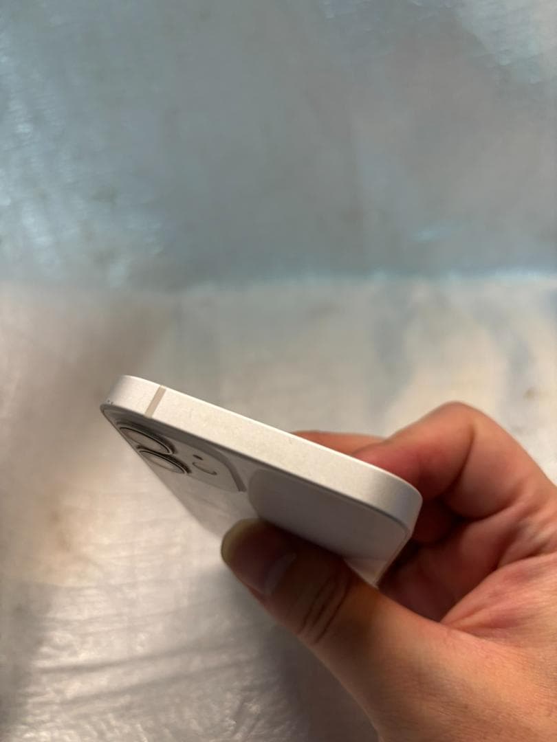 iPhone 12 mini ホワイト