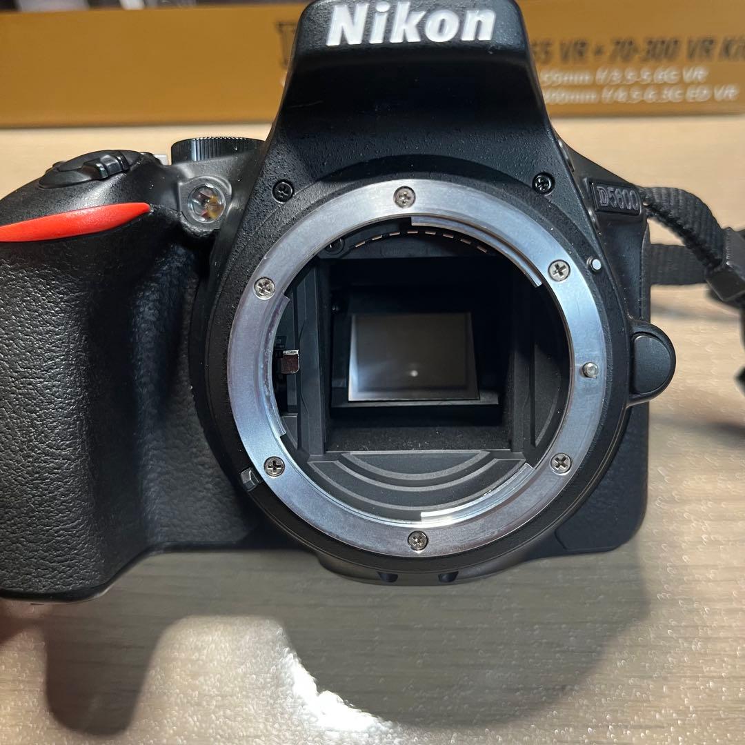 Nikon D5600 デジタル一眼レフ ダブルズームキット