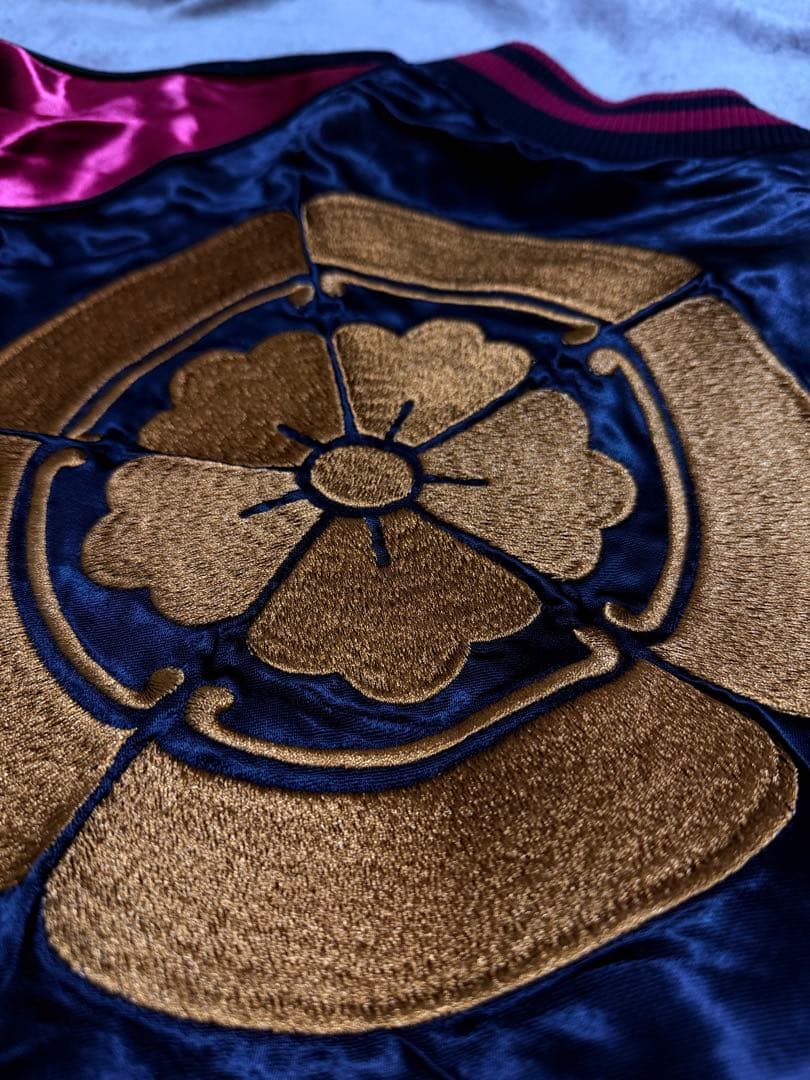 未使用近 2面用 絡繰魂 馬日本限定版 スカジャン unisex レーヨン 美