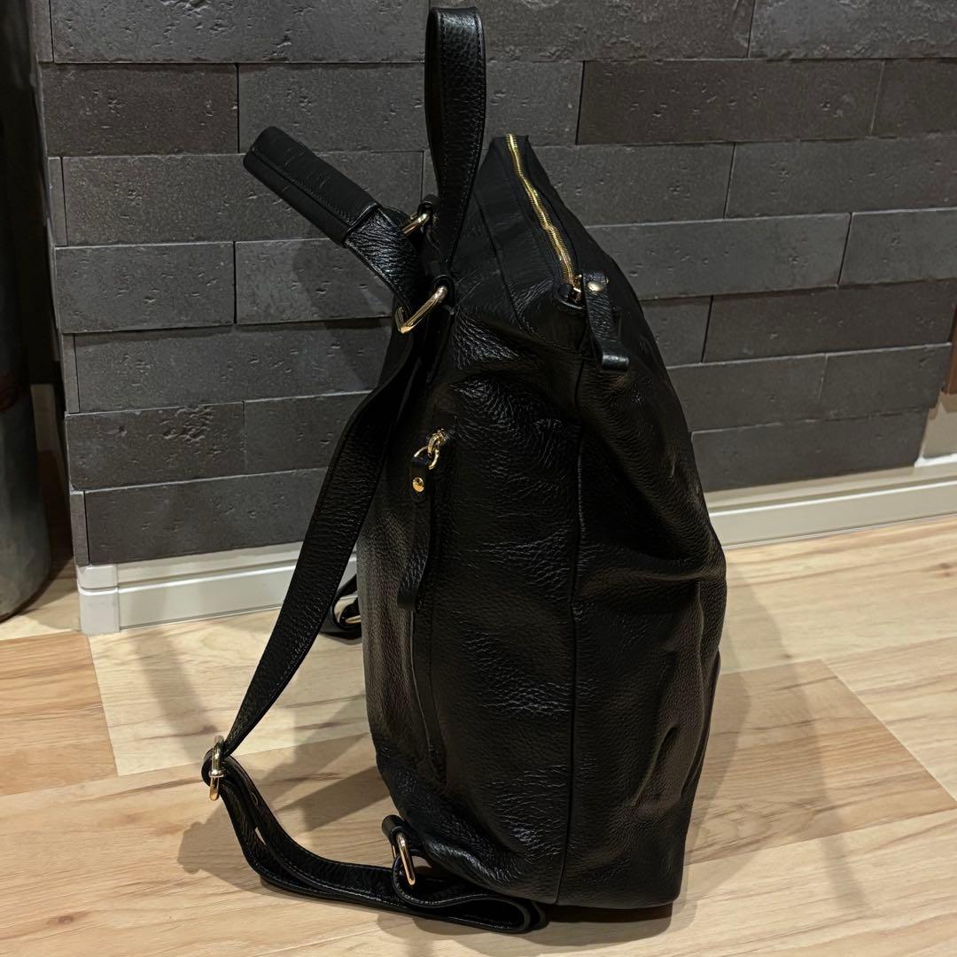 美品】IO pelle イオペレ 黒猫 エンボス リュック イタリアンレザー