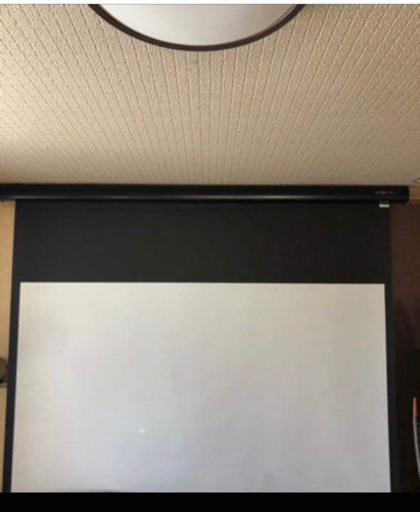 KIKUCHI プロジェクトスクリーン　100インチ　スプリングローラー自動巻き