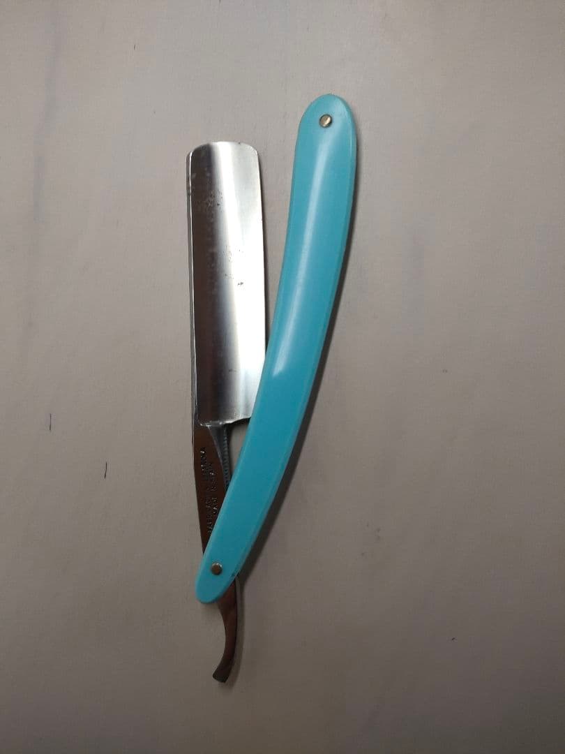 ☆フィラモニカ ☆(スペイン製)ヴィンテージ西洋剃刀 ◎希少色…水色