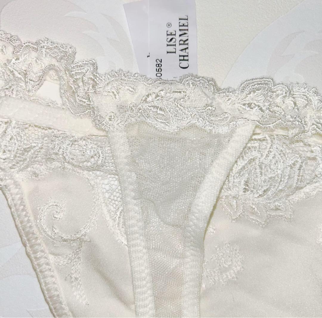 百貨店購入。新品未使用・定価15000円＋税 リズシャルメル 週末限定価格