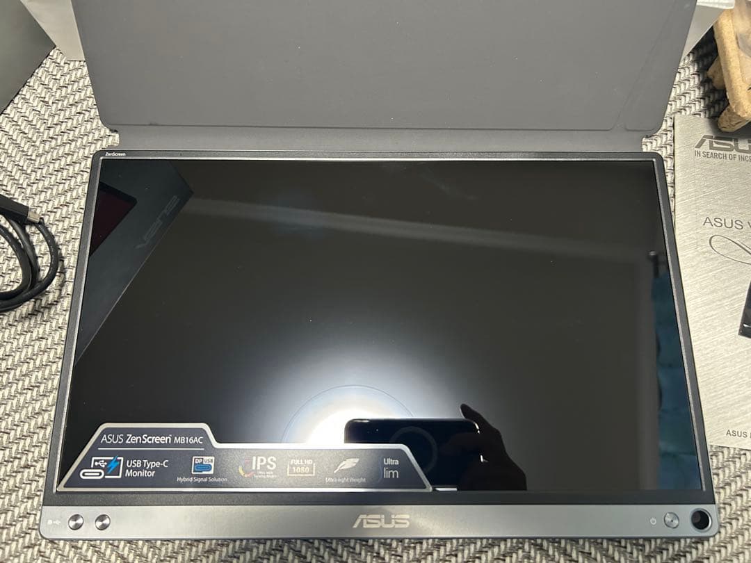 ASUS ZenScreen MB16AC 15.6インチ