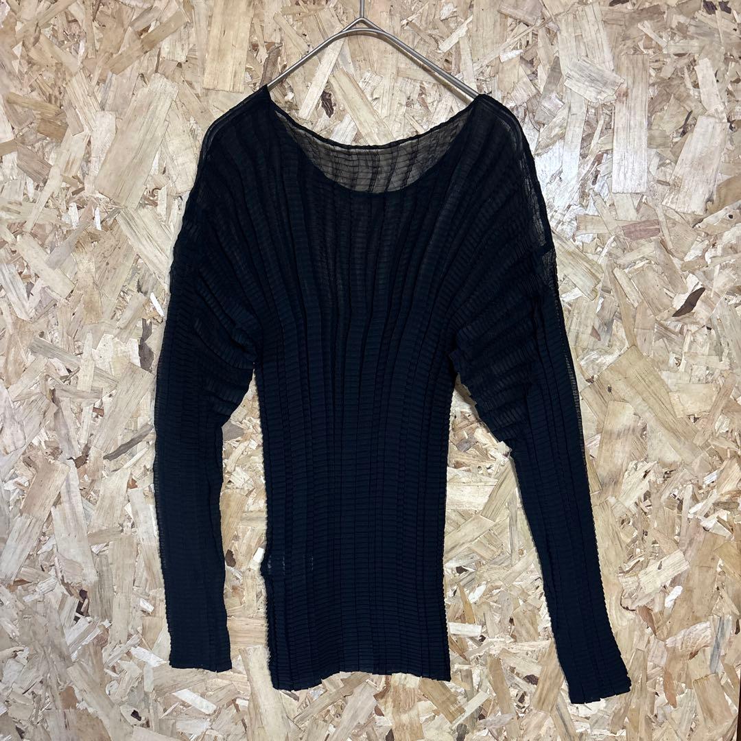 ISSEY MIYAKE イッセイミヤケ ブラックリブ編み長袖ニット レディース