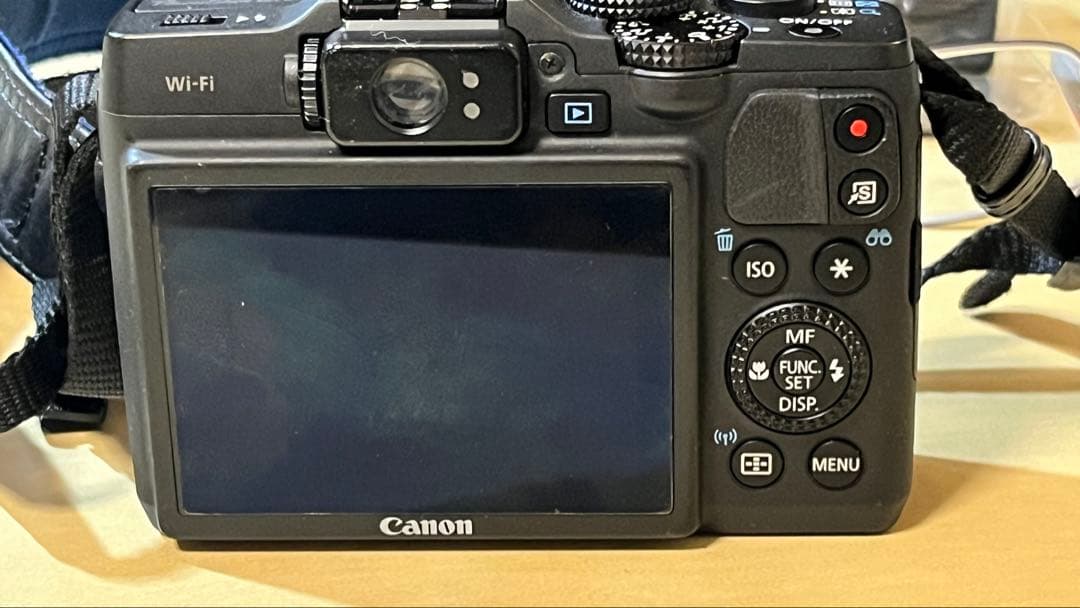 Canon PowerShot G16 本体、バッテリー、取扱説明書付き