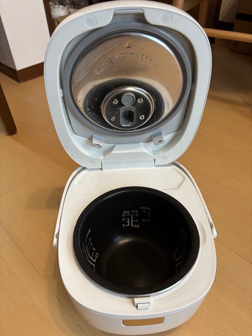 Panasonic SR-KT060 炊飯器