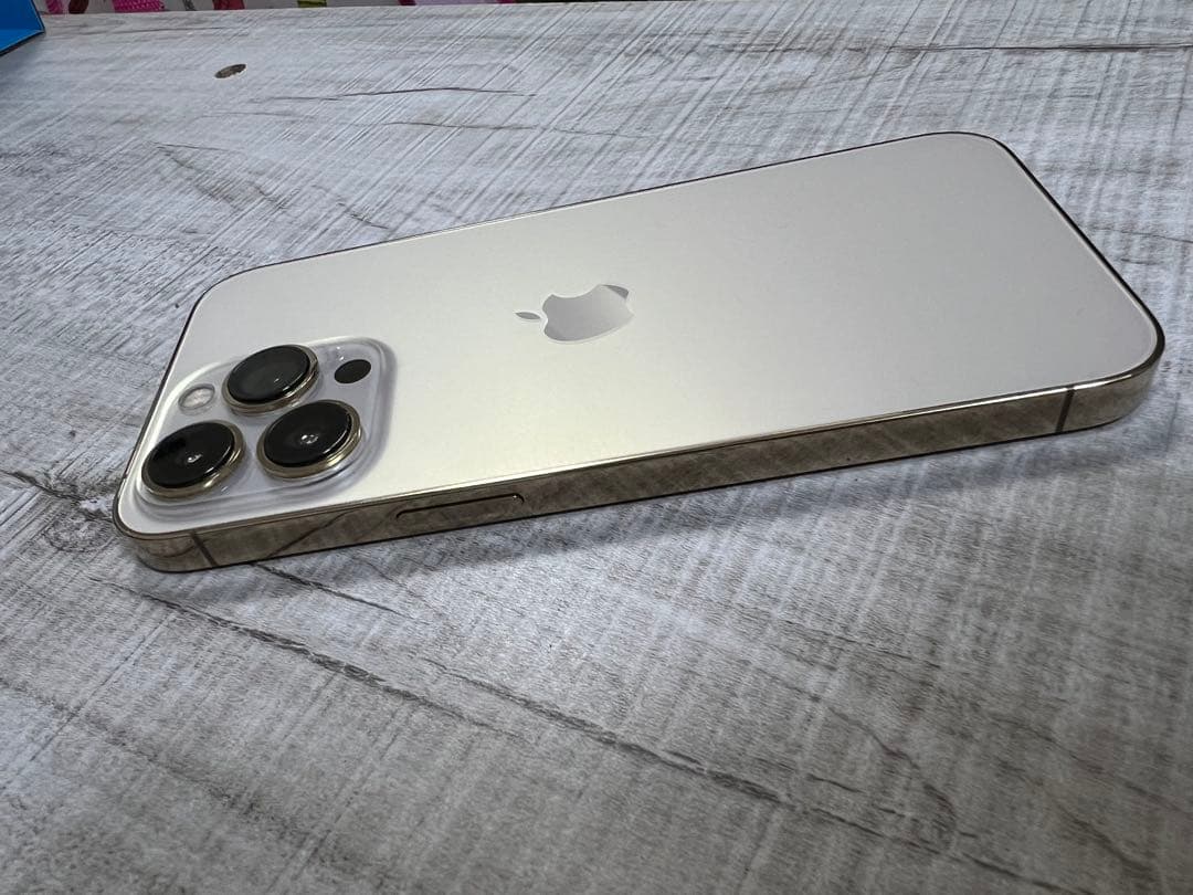 iPhone13pro 512GB ゴールド極美品SIMフリーバッテリー100%