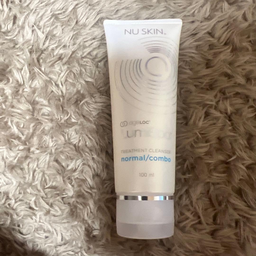 Lumina 美顔器 ホワイト USB充電ケーブル付き