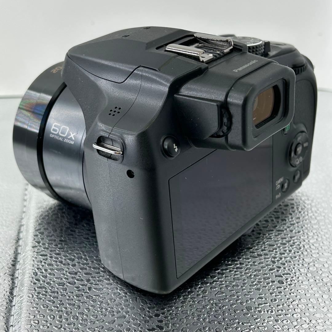■ほぼ新品 Panasonic パナソニック LUMIX DC-FZ85D