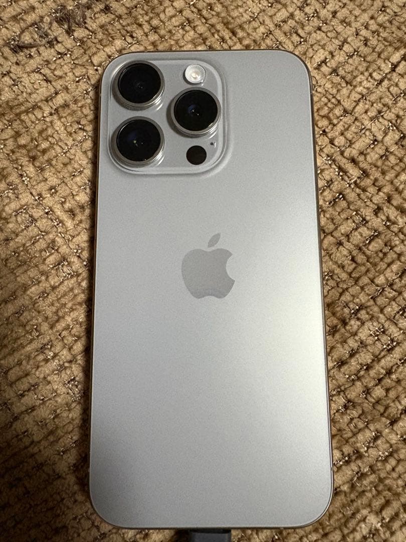 Apple iPhone 15Pro 256G ジャンク品