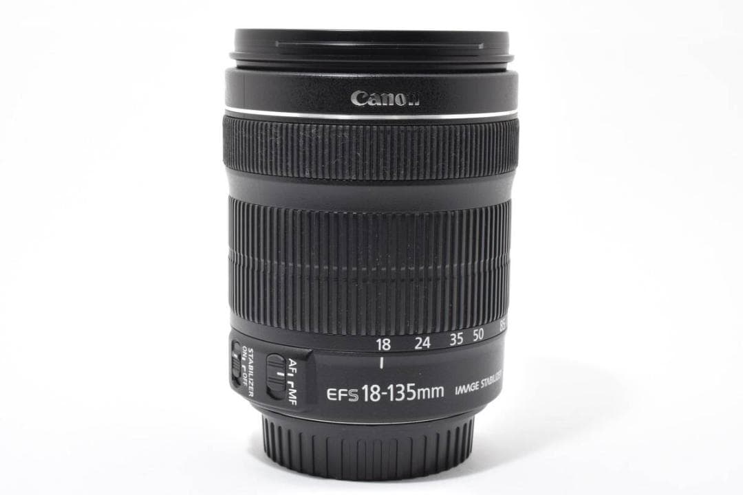 【極美品】CANON EF-S 18-135mm f3.5-5.6 IS STM