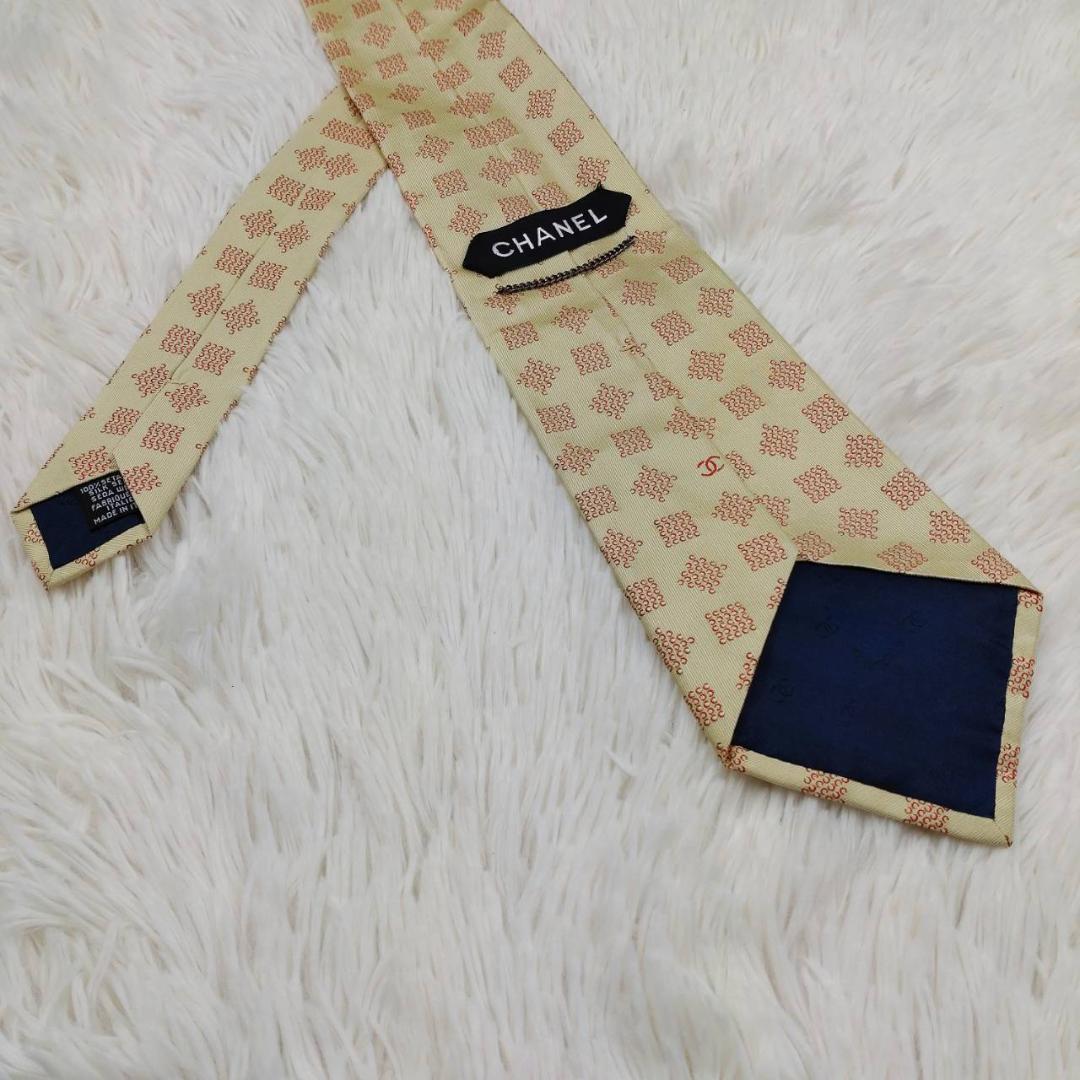 シャネル 高級シルクネクタイ ココマーク 総柄 ゴールドベージュ