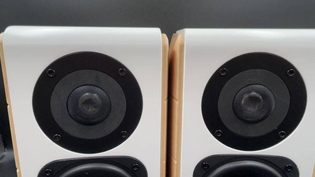 Edifier スピーカー ホワイト/ゴールド