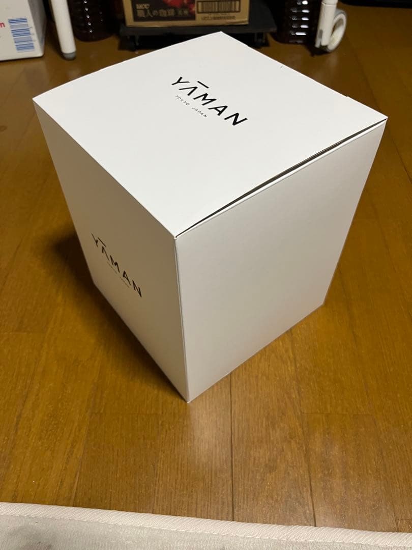 YAMAN 美顔器 シルバー 多面体デザイン