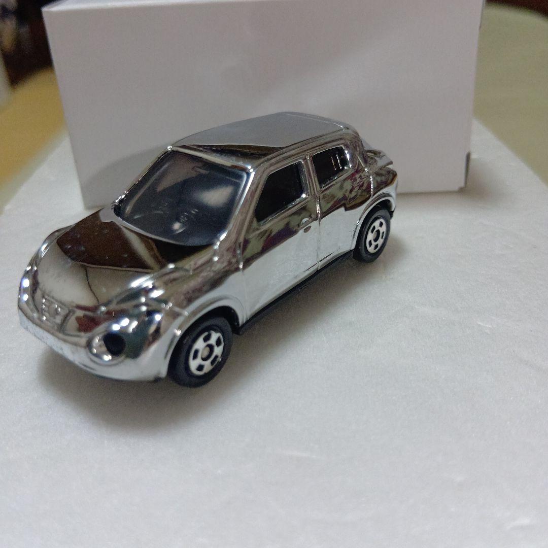 トミカ 日産ジューク 銀メッキSUV 非売品ミニカー 白箱ありません