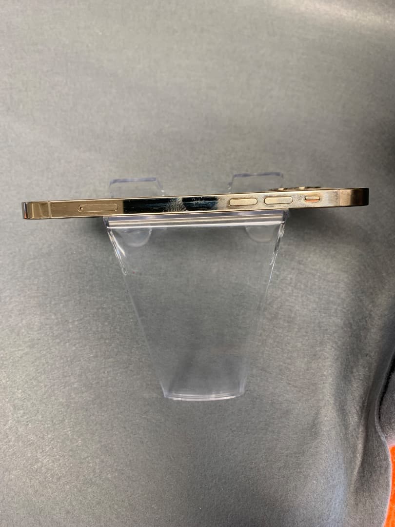 超美品　国内版　SIMフリー　iPhone12 Pro 128GB　ゴールド色