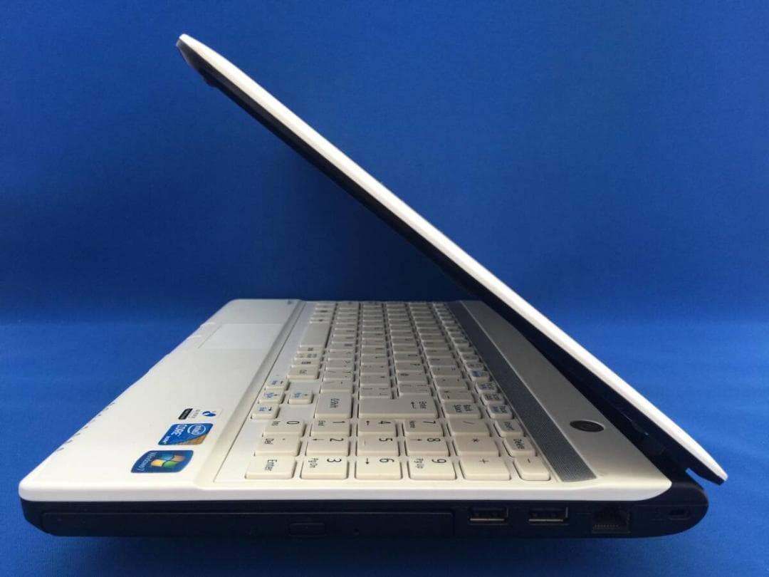 NEC PC-LM550DS3EW 13.3型液晶 コンパクト テンキ付きノート