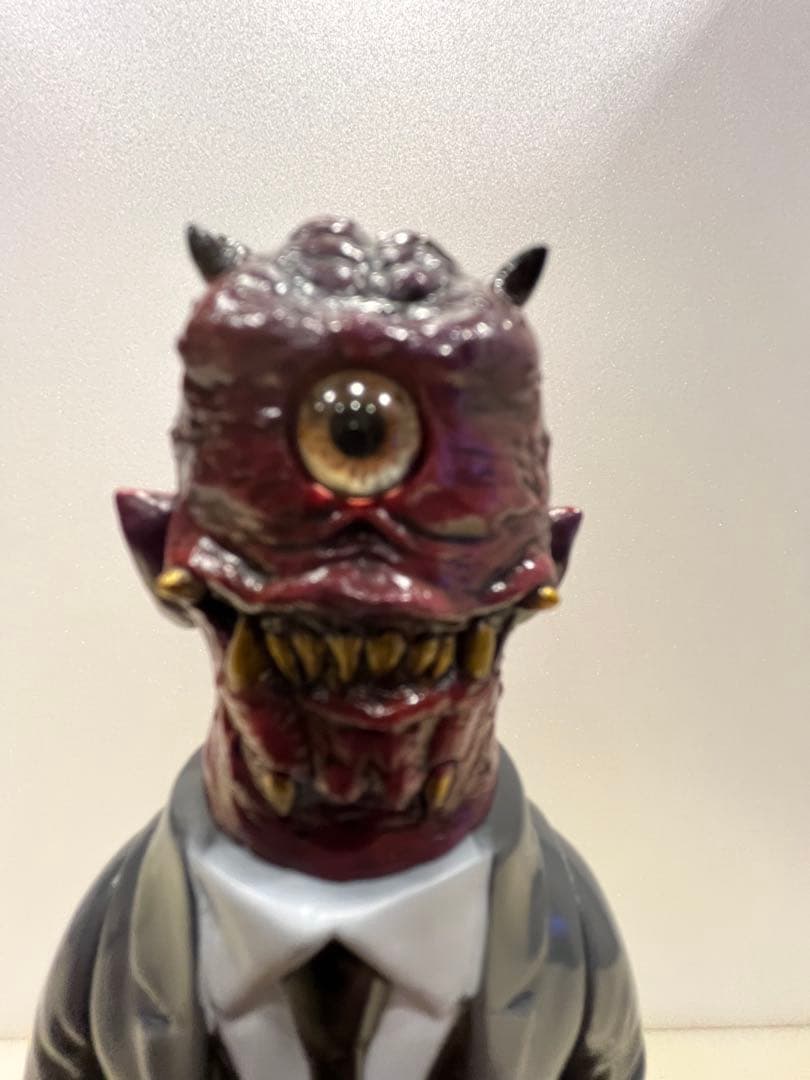 キムラトイ HEAD SWAP × SUIT DEMON & THE BEAST - メルカリ