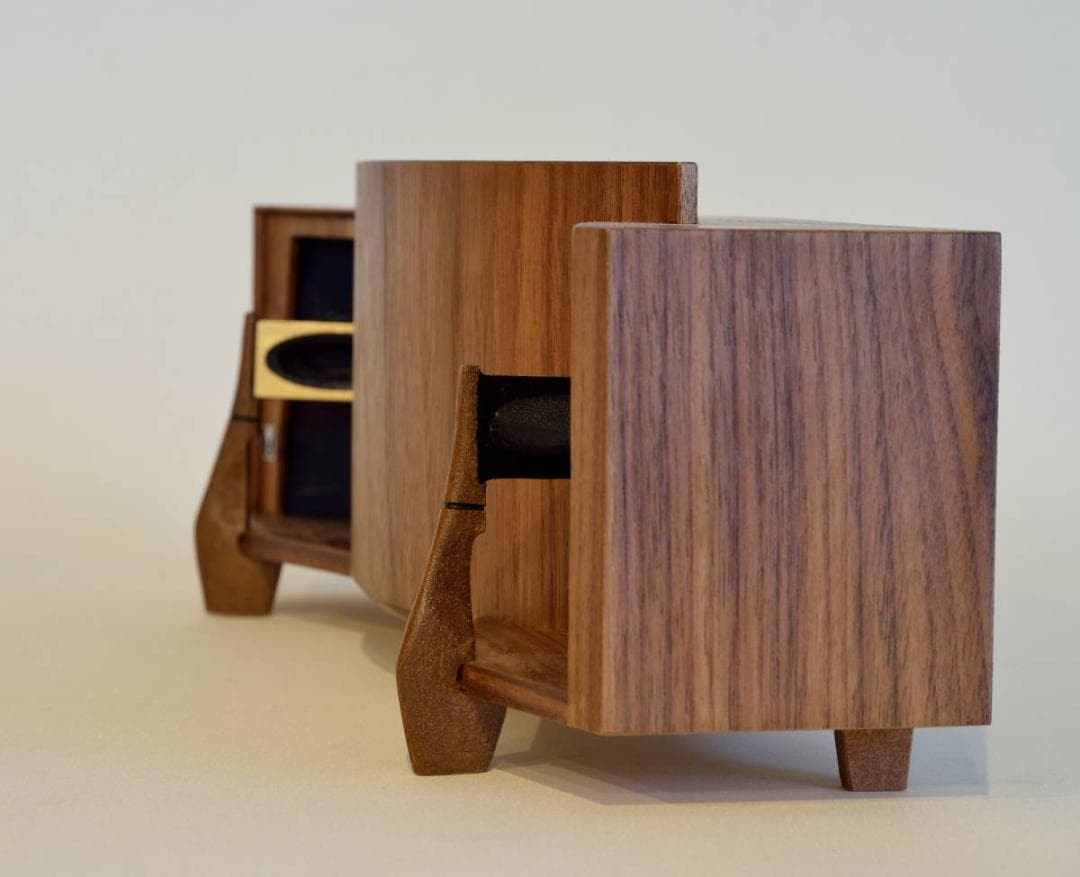 パラゴン1/8 Bluetoothスピーカー（充電池電源内蔵）paragon