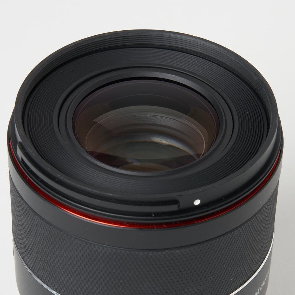 SAMYANG AF 50mm F1.4 FE II + レンズステーション