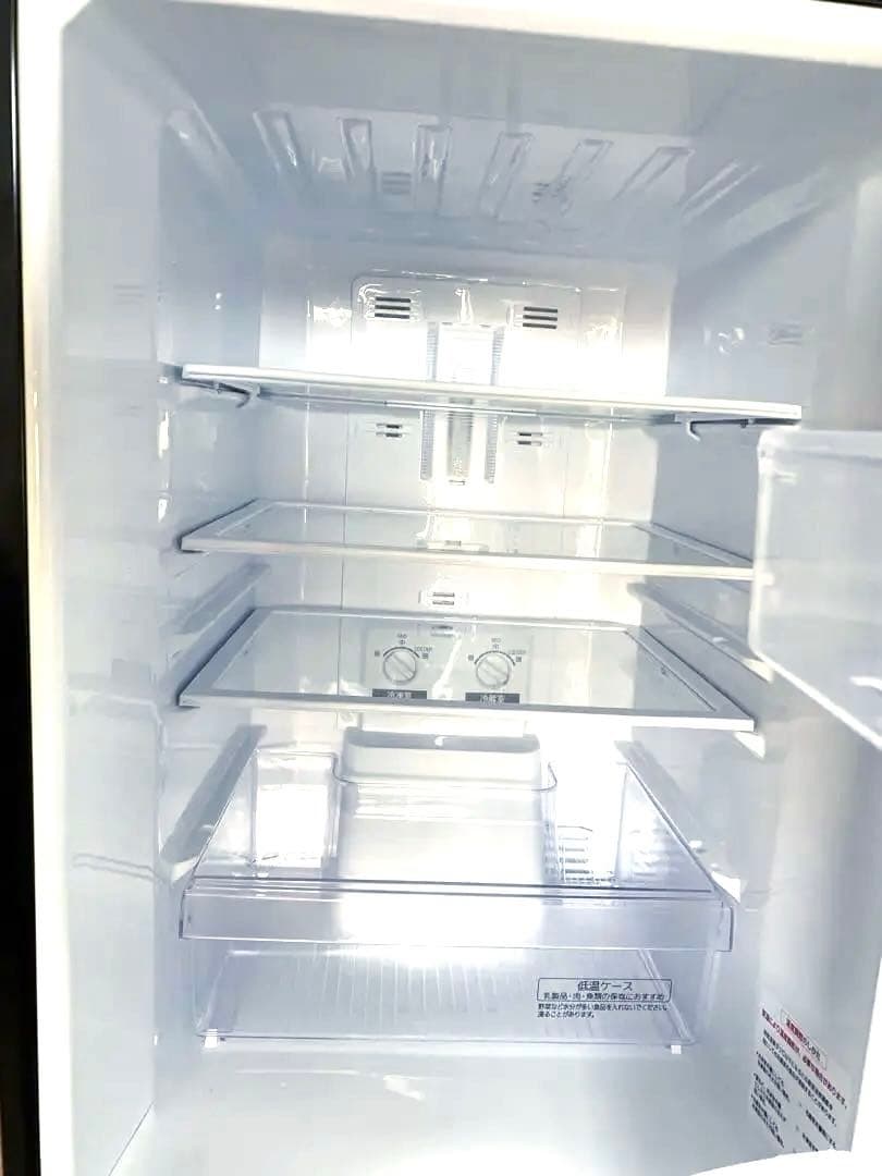 三菱の冷蔵庫　MR-P15E-B 2020年製