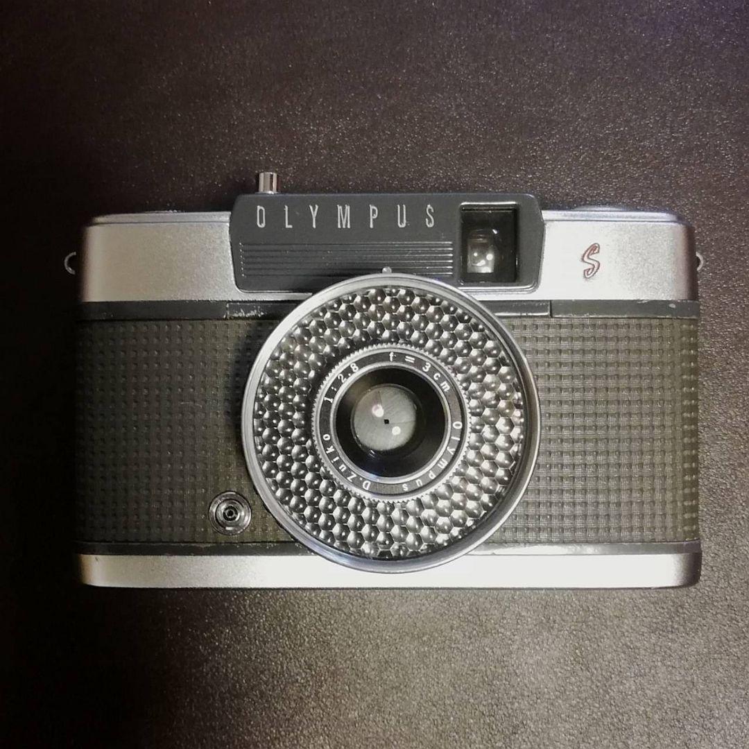 フィルムカメラ OLYMPUS PEN EES フイルムカメラ】昭和を代表するハーフサイズフイルムカメラの代名詞