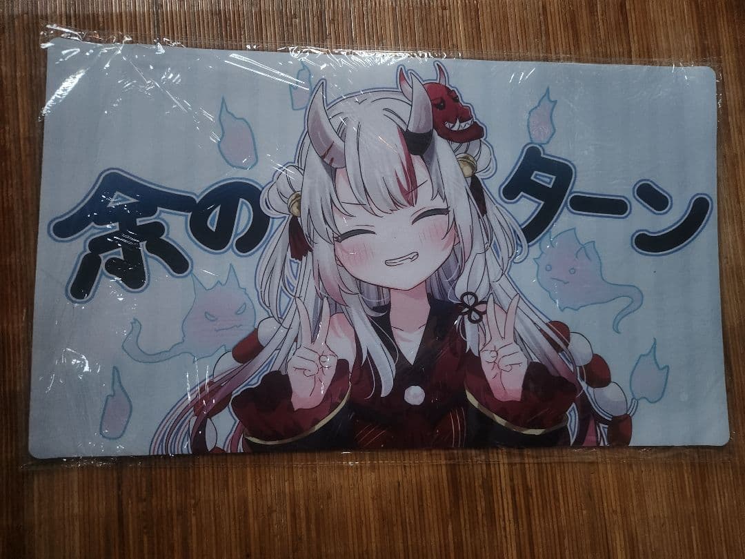 白詰草 プレイマット ホロライブ 百鬼あやめ 余のターン 未開封 - メルカリ