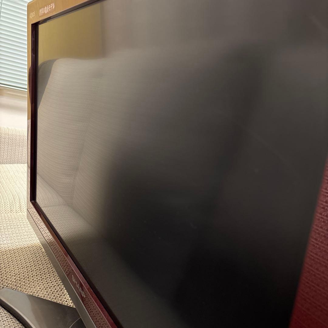 SHARP AQUOS 赤い液晶テレビ 本体