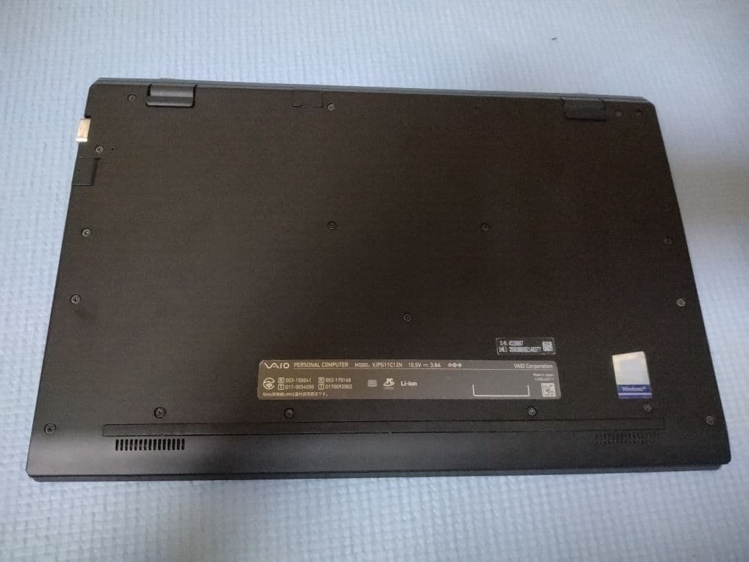 軽量薄型☆ VAIO VJPG11C12N i5-8250　8GB SSD256