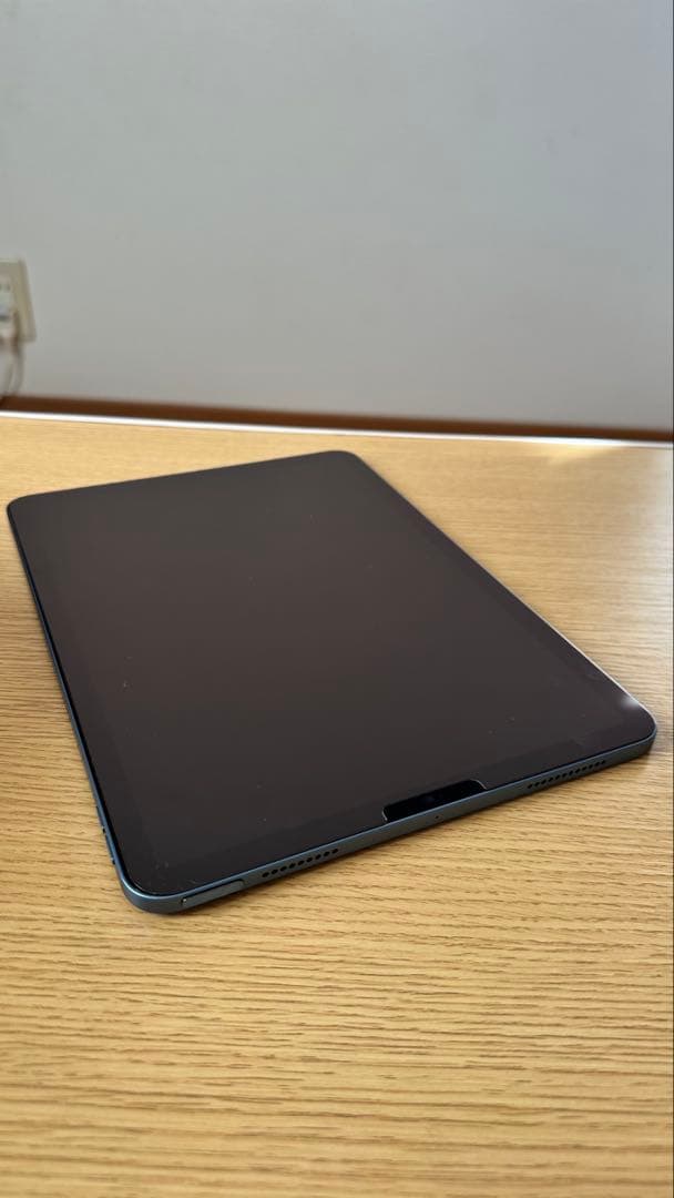 Apple iPad Air 第5世代　Wi-Fi 64GB