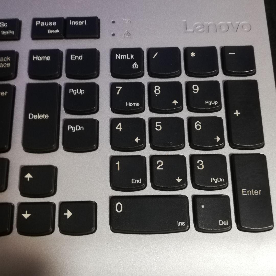 レノボ 超狭枠24吋 8世代 Core-i5 8G/512SSD/1THDD＠白