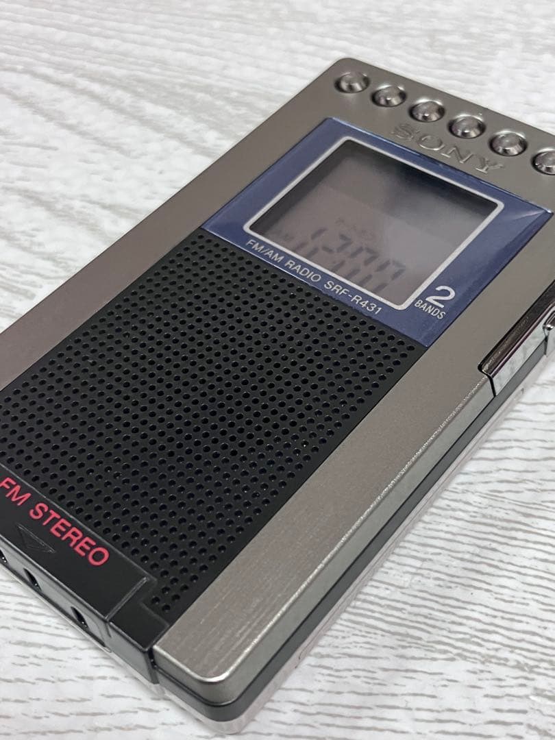 ✨極美品✨SONY のFMステレオ/AMポケッタブルラジオ SRF-R431。