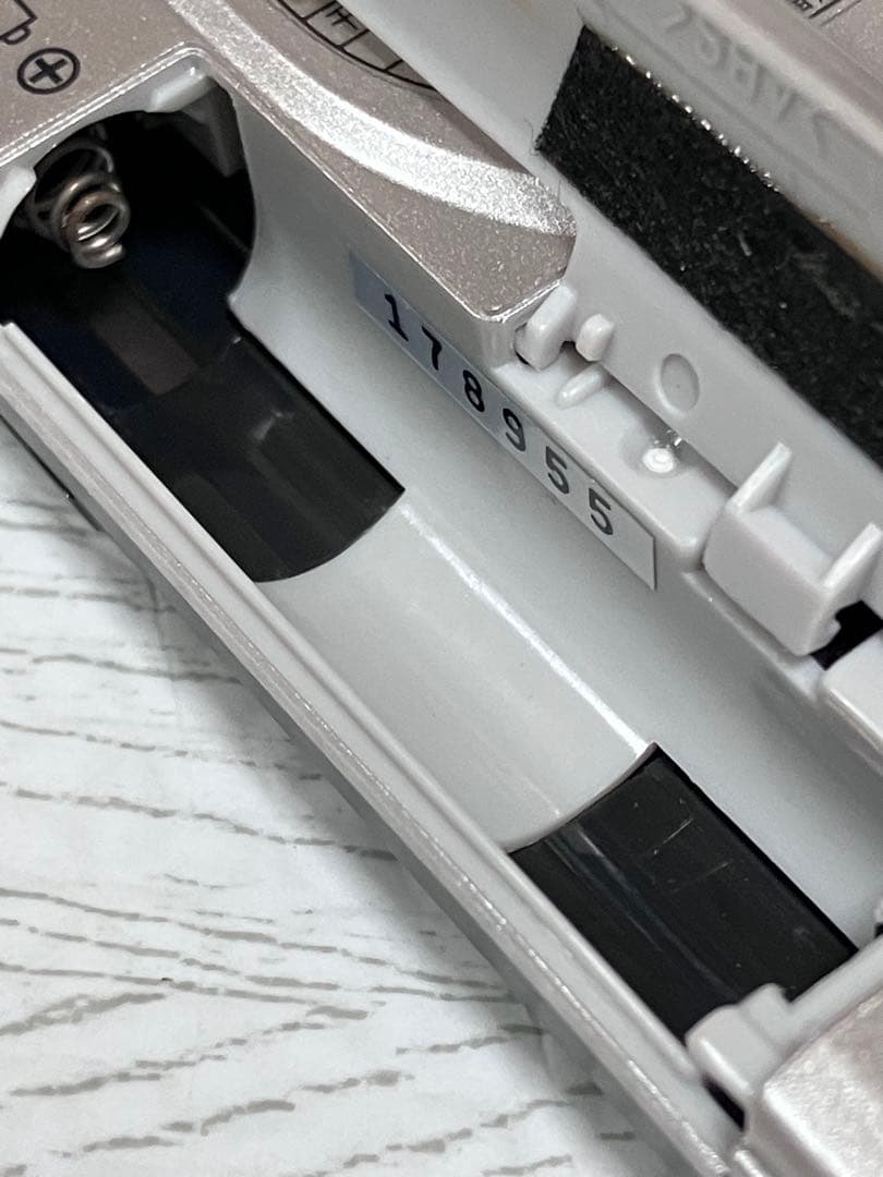 ✨極美品✨SONY のFMステレオ/AMポケッタブルラジオ SRF-R431。