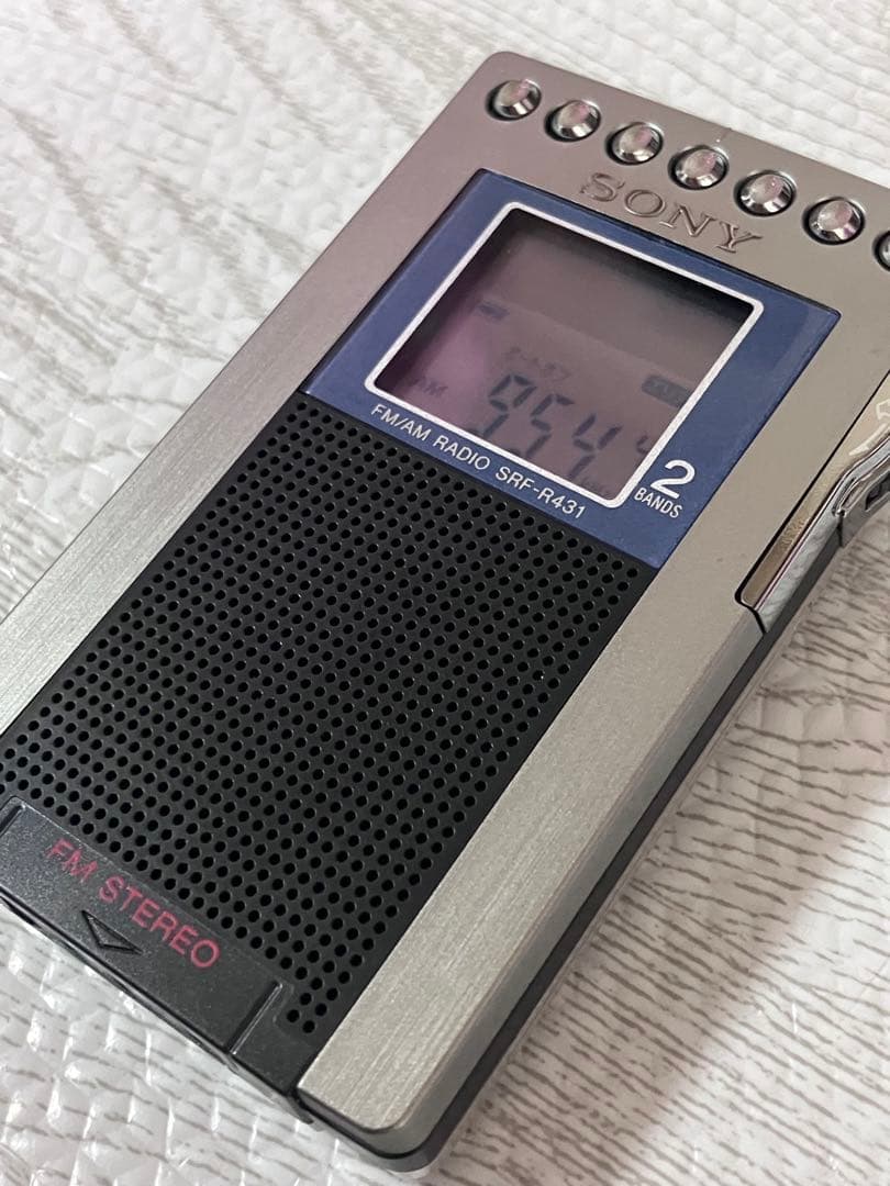 ✨極美品✨SONY のFMステレオ/AMポケッタブルラジオ SRF-R431。
