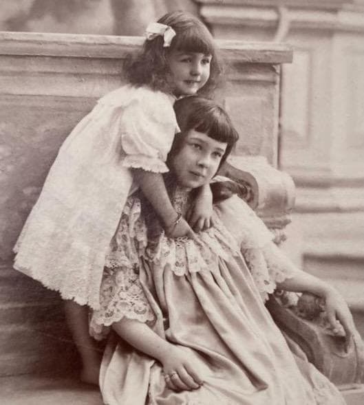 フランスアンティーク 肖像写真 《姉妹》額装 アルビューメンプリント