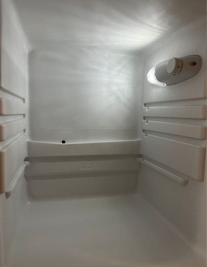 開梱・設置込み　アイリスオーヤマ　冷凍冷蔵庫　IRSD-14A-B 142L