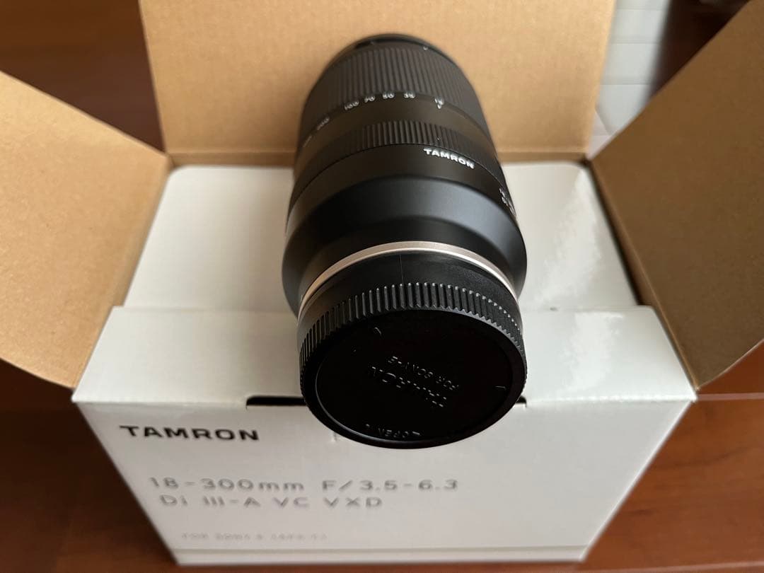 TAMRON 18-300mm F/3.5-6.3 Di III-A Eマウント