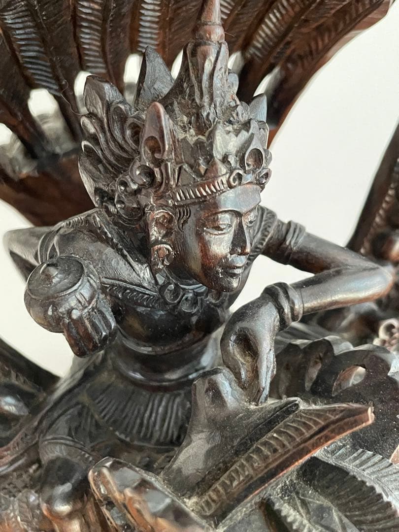 作家名入り】霊鳥ガルーダに乗るヴィシュヌ神、インドネシア、バリ島