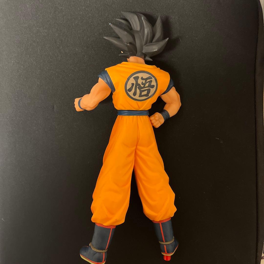 孫悟空 フィギュア オレンジ道着 約15cm - メルカリ