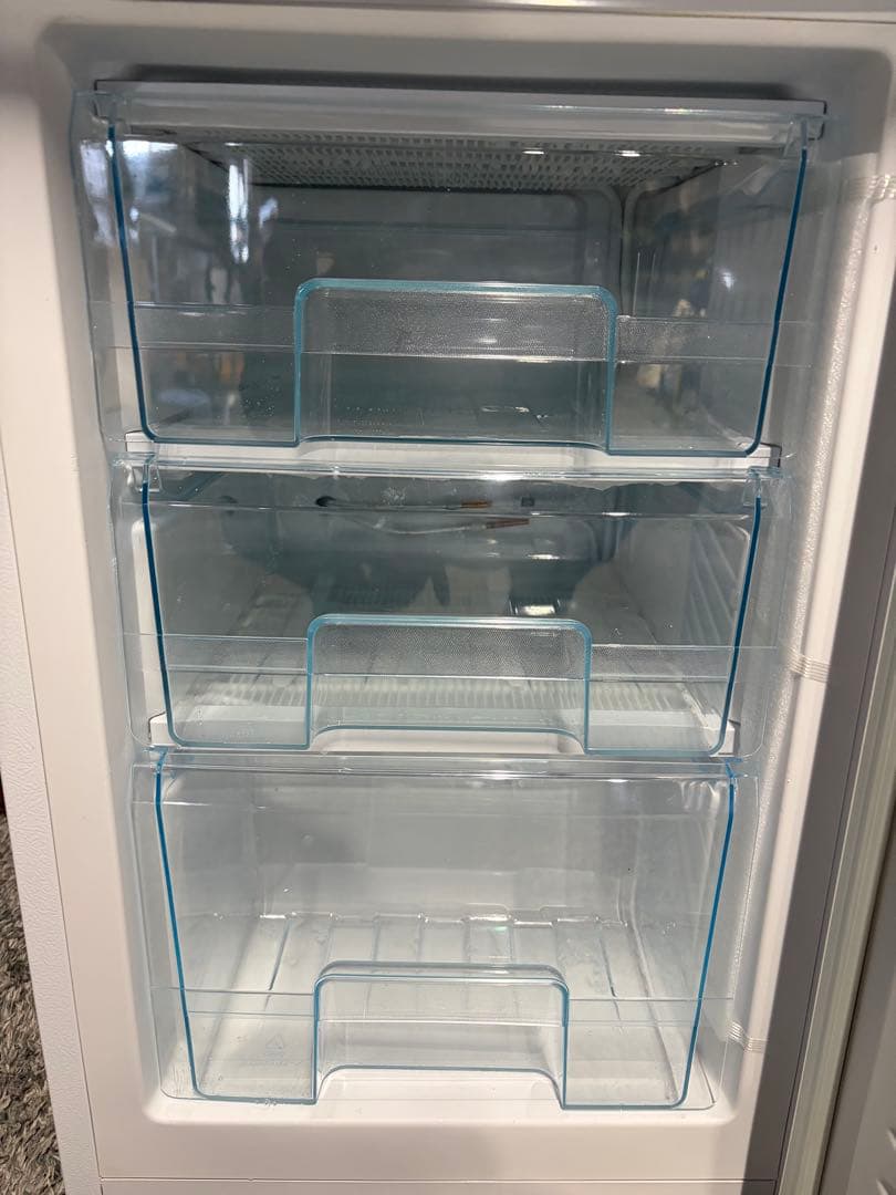 アイリスオーヤマ ノンフロン冷凍冷蔵庫 KRD162-W 2020年製